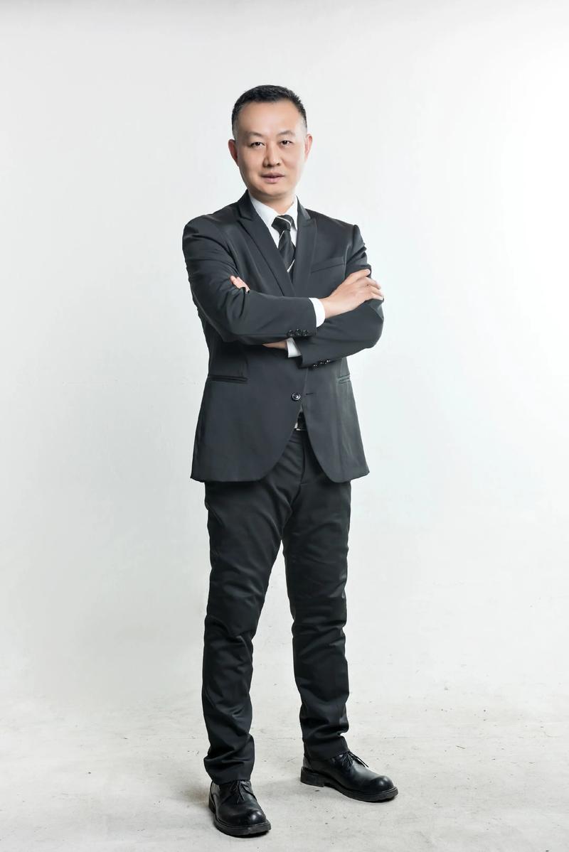 吴沙 包装与印刷设计负责人